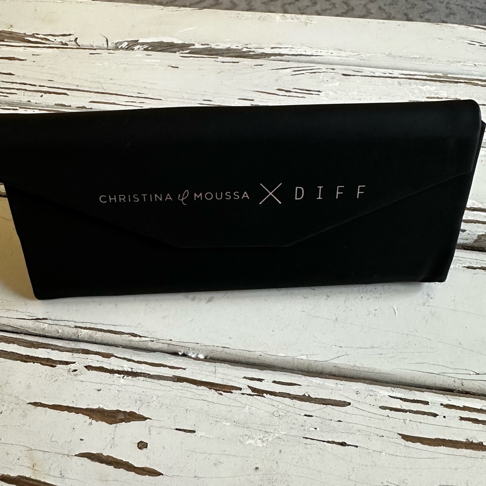 Christina Moussa x DIFF Black Sunglasses Case